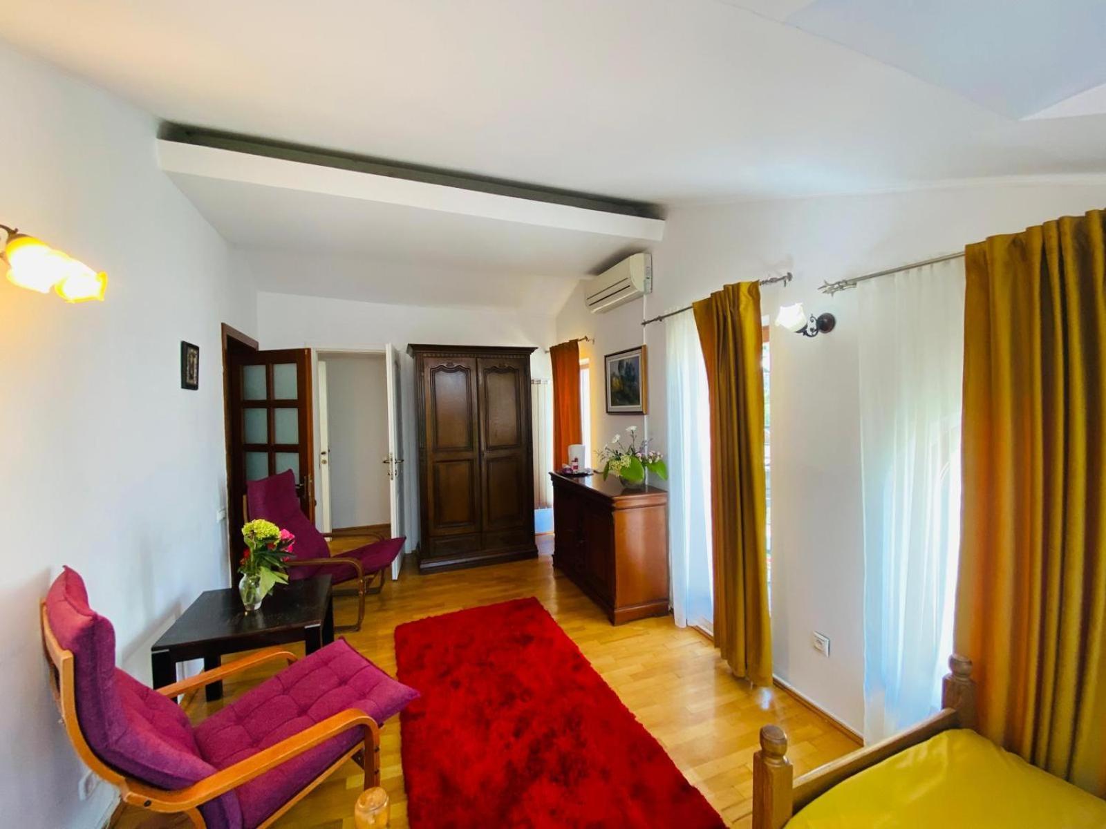 Rapsodia Pension Hotel Suceava Luaran gambar