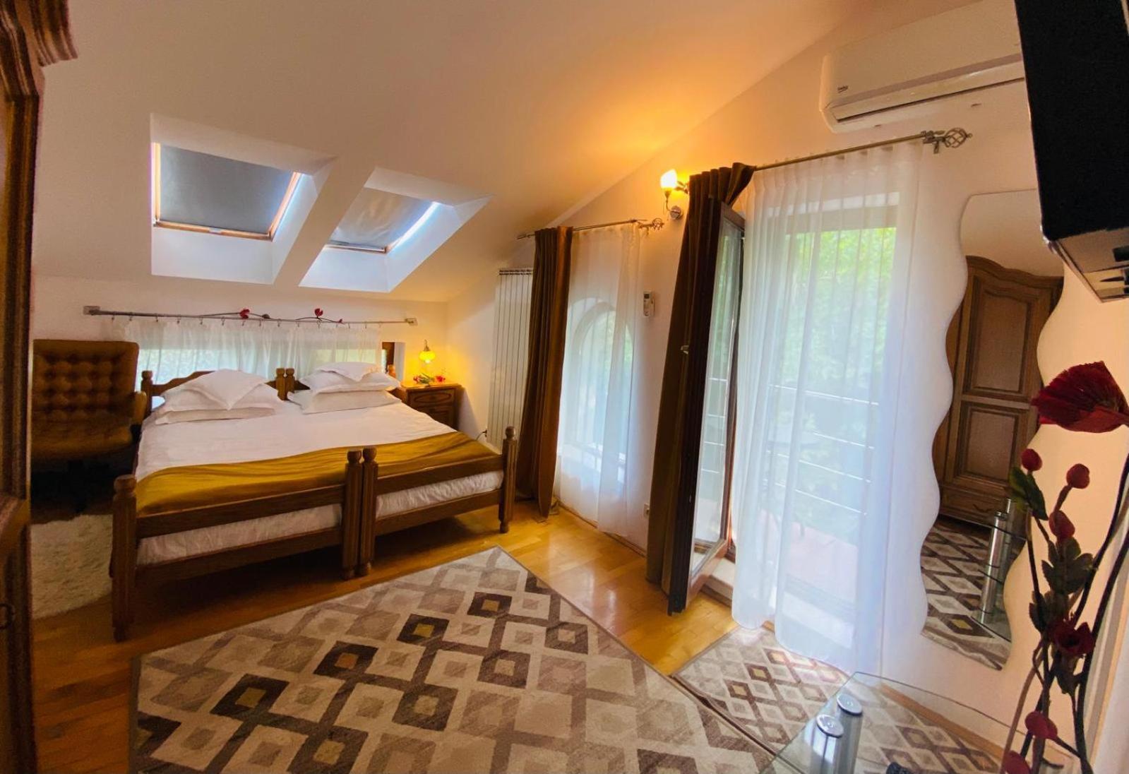 Rapsodia Pension Hotel Suceava Luaran gambar